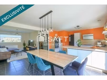 maison semi-mitoyenne avec jardin et garage dans quartier residentiel d'uxem