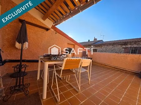 maison de village rénovée avec goût  terrasse au calme