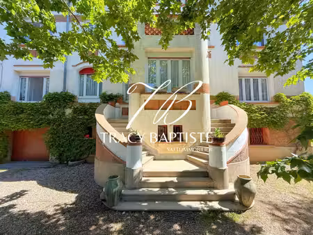propriété familiale des années 30  avec dépendances