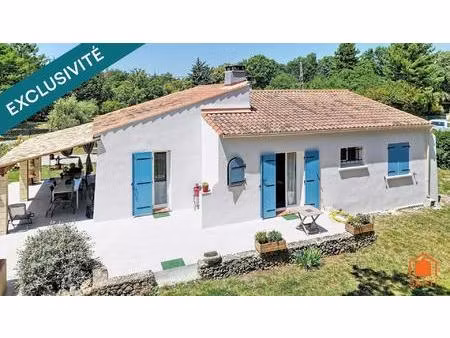 villa de 98m² sur 2331m² de terrain arboré et clos