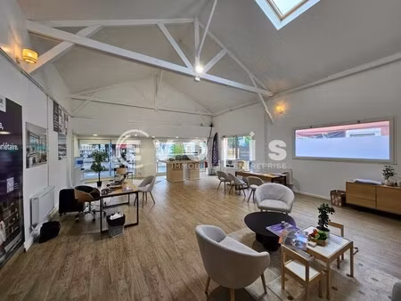 location bureaux 170 m²