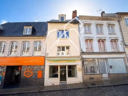 immeuble à transformer — aumale  place des marchés