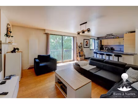 a vendre grand appartement t2 haute indre