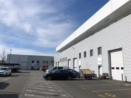 location local d'activités floirac 438 m²