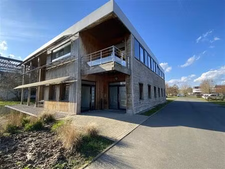 location bureau sainghin en melantois 176 m²
