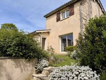 maison de luxe de 150 m2 en vente saint-genis-les-ollières  auvergne-rhône-alpes