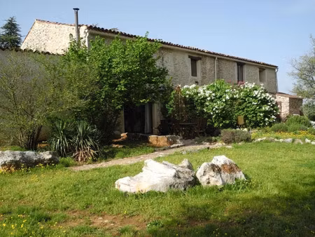 vente maison 20 pièces 465 m² quinson (04500)