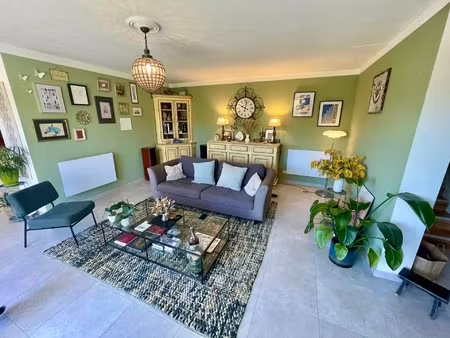 colomars / st roman – maison individuelle 5p de 118 m² avec jardin et stationnements