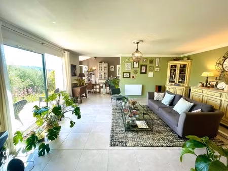 colomars / st roman – maison individuelle 5p de 118 m² avec jardin et stationnements
