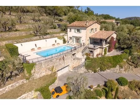 tourrettes-sur-loup : charmante bergerie avec vue panoramique