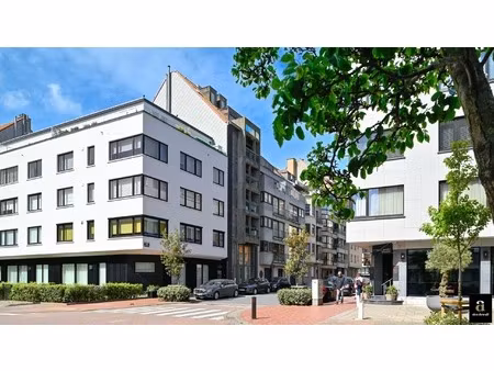 appartement te huur in knokke-heist met 2 slaapkamers