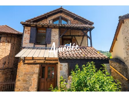 saint-cere - maison comprenant 2 logements