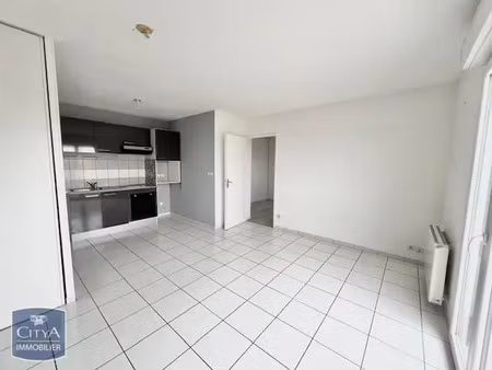 appartement à louer 2 pièces 40.52 m² - issoire (63) - 495€