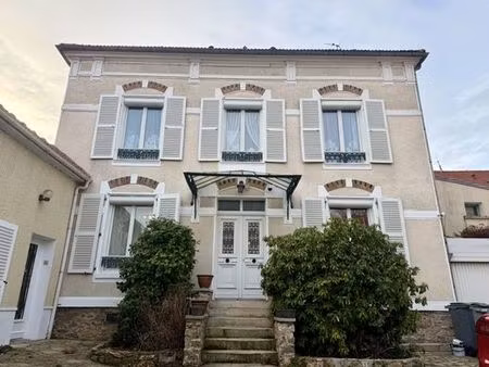 maison de luxe de 231 m2 en vente montlignon  île-de-france