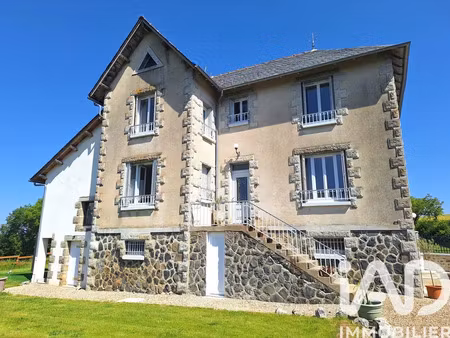 maison à vezels-roussy (15130)