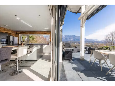 achat maison 8 pièces 227m²