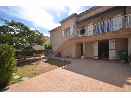 haut de villa avec jardin