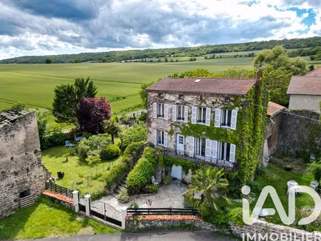 maison de village à le broc (63500)