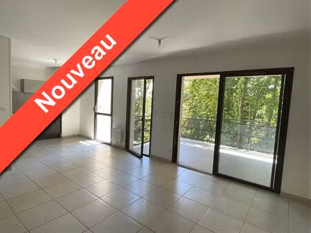 location appartement 3 pièces 71m² aubenas 07200