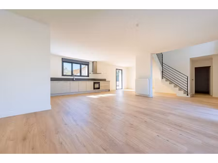 maison neuve 4 chambres avec piscine proche centre troyes