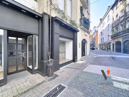 location local commercial 111m² grenoble 38000