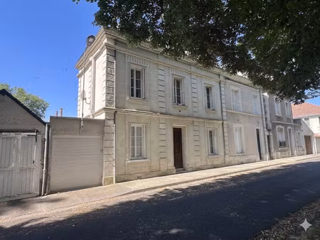 maison en pierre 110m2 4 chambres garage et jardin