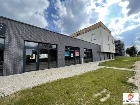 location commerce bihorel 76420 125m²