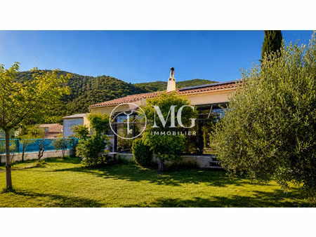 maison de plain-pied 147 m2 avec vérandas et terrain de 1004