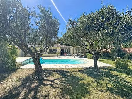maison traditionnelle de 122 m² à rognac