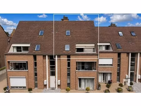 appartement met 2 slaapkamers  terras en parking in centrum diest
