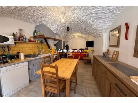 vente maison de village 4 pièces 84 m2 à château-ville-vieille