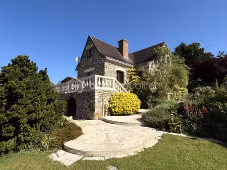 maison en pierre de 182 m² à talus-saint-prix