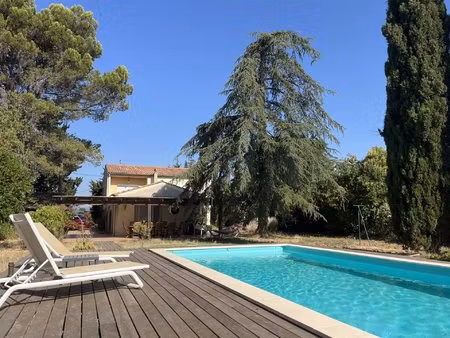 maison t6 et piscine sur grande parcelle boisée