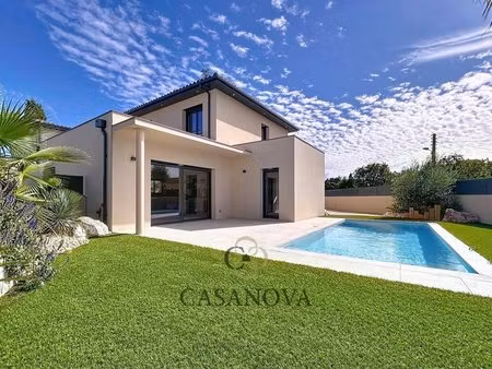boujan-sur-libron villa contemporaine 145 m2 piscine  ascenseur  sous-sol double garage