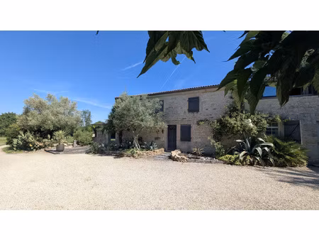 location maison 5 pièces 146m² st martin de bernegoue 79230