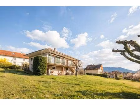 maison de 105 m² à sales