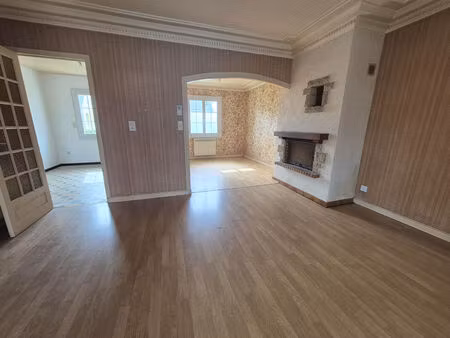 location maison 4 pièces 91m² mesnil-roch 35720