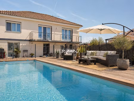 maison t8 avec 2 suites dont une idéale profession libérale 