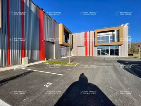location local d’activités tresses 33370 324m² à 3791m²