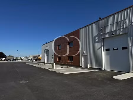 location local d’activités chassieu 69680 70m² à 660m²