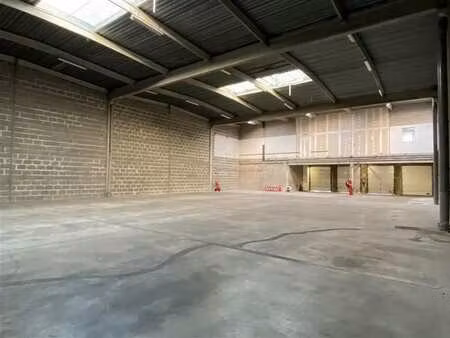 location entrepôt vitry sur seine 94400 896m²
