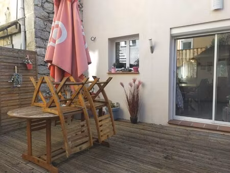 maison de ville neuve avec terrasse et garage