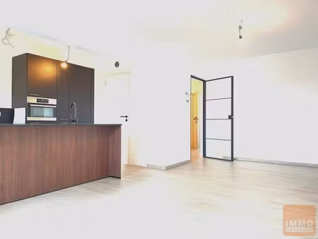 stijlvol 2 slaapkamerappartement met ruime stadstuin