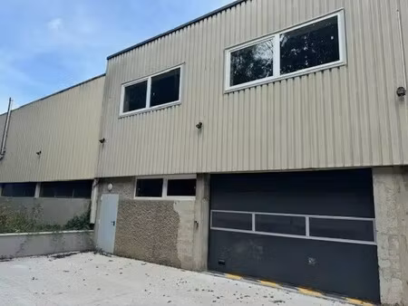 vente entrepôt saint etienne 42100 376m²