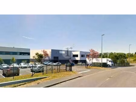 vente local d'activités 1 009 m²