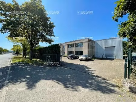 vente local d’activités coignières 78310 1550m²
