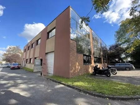 vente local d’activités neuilly plaisance 93360 1139m²