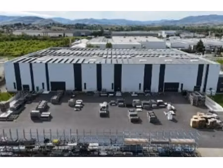 vente local d'activités 6 200 m²