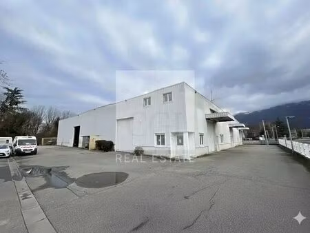 vente local d’activités gieres 38610 739m²