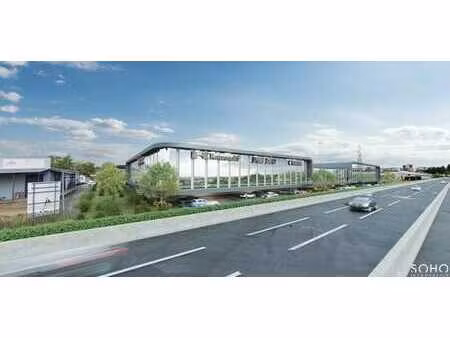 vente local d'activités 4 600 m²